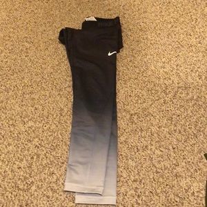 Nike pro hyper warm leggings